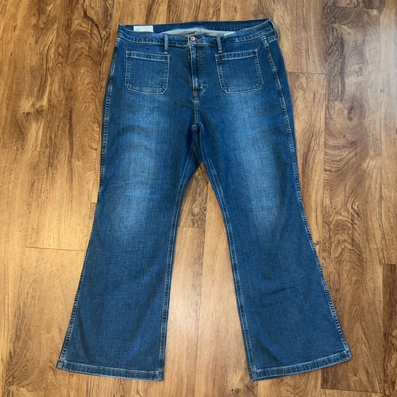 Gap Flare High Rise Jeans 👖 - Picture 1 of 11